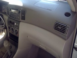 2005 TOYOTA COROLLA. SILVER, CE MODEL, 1.8L, AT.  Z26267